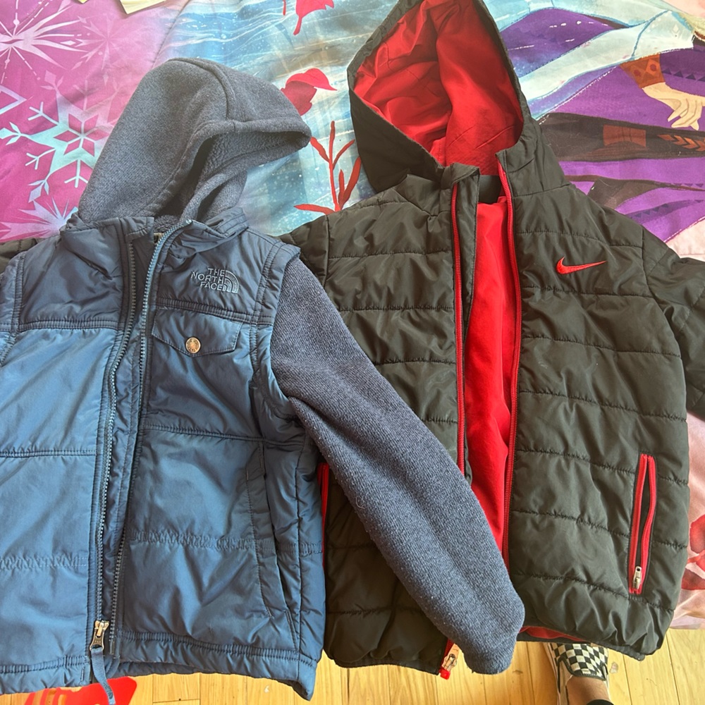 Boys xs (5/6) Nike and north face coats